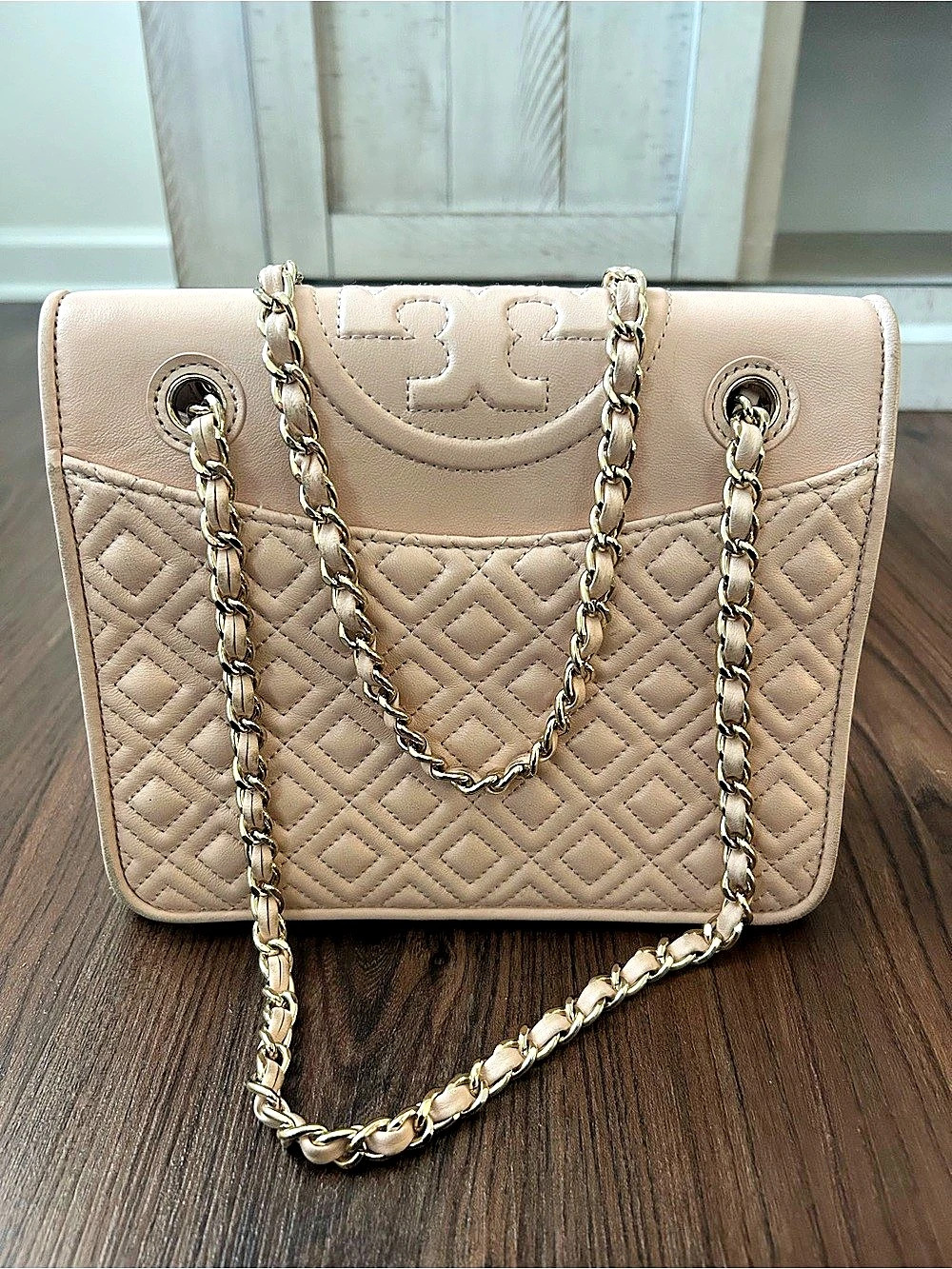 Tory Burch Kira Diamond Quilt Small Convertible Shoulder Bag Pink - Pre loved